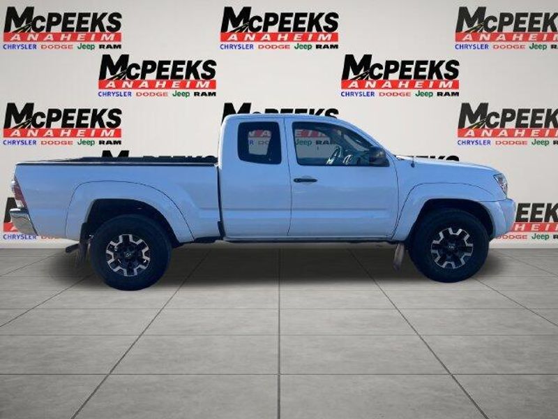 Used 2009 Toyota Tacoma PreRunnerImage 6