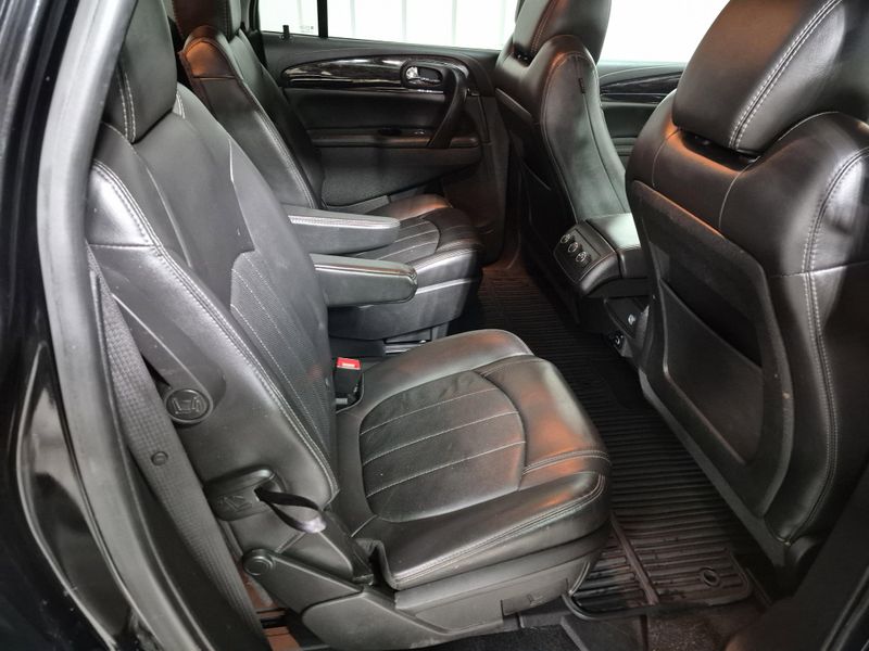 2017 Buick Enclave LeatherImage 13