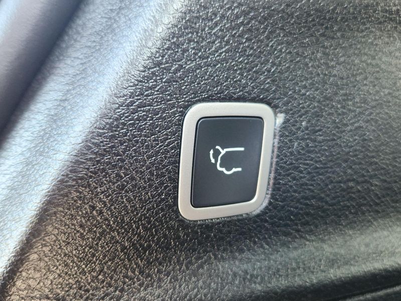 New 2026 Chrysler Voyager Lx
