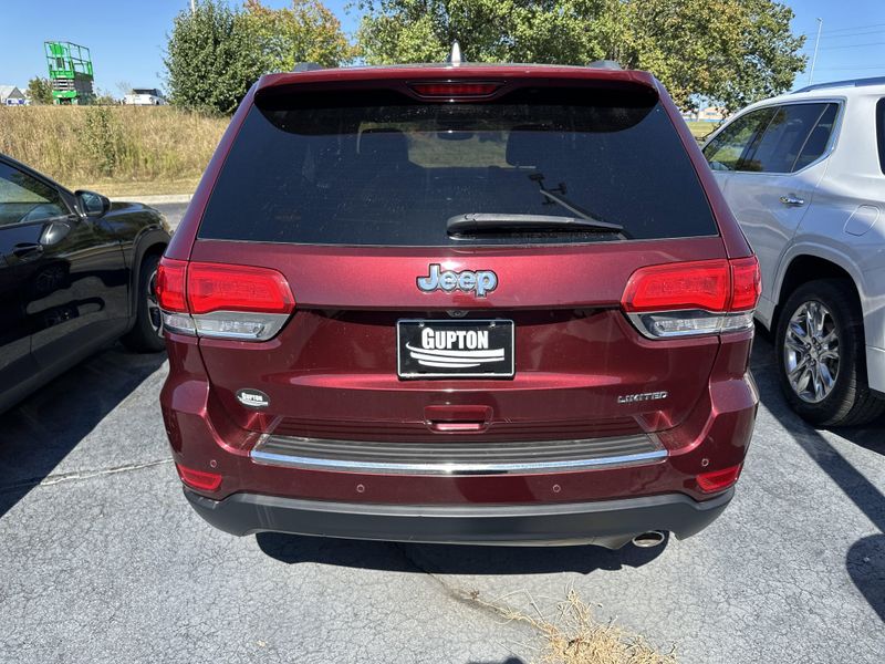 Used 2018 Jeep Grand Cherokee LimitedImage 9