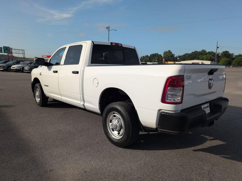 2022 RAM 2500 TradesmanImage 3