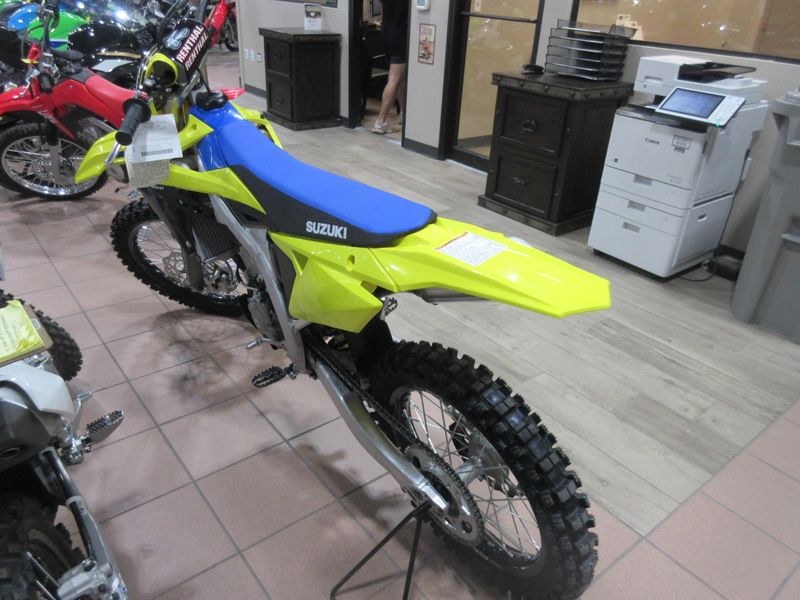 NEW 2027 SUZUKI RM-Z250 Image 8