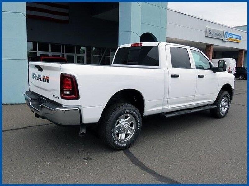2025 RAM 2500 TradesmanImage 7