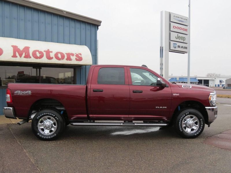 2022 RAM 2500 Tradesman Crew Cab 4x4 6