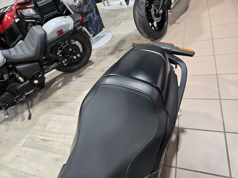 USED 2019 HARLEY SOFTAIL FXDR 114 Image 10