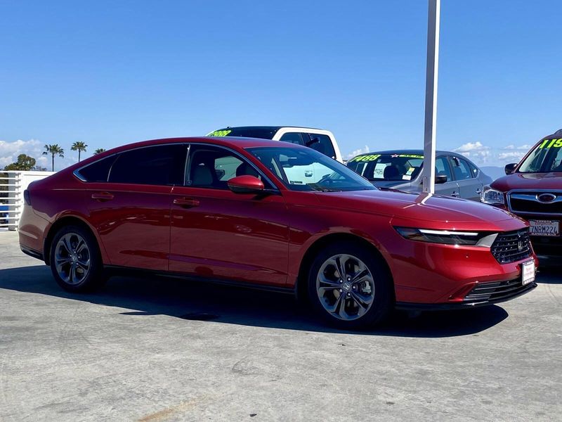 2025 Honda Accord Hybrid EX-LImage 2