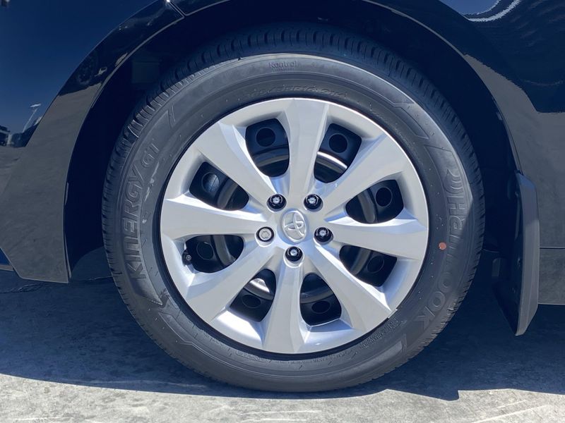 New 2025 Toyota Corolla LEImage 8