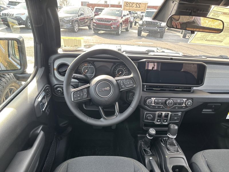 New 2026 Jeep Wrangler 2-door Sport SImage 16