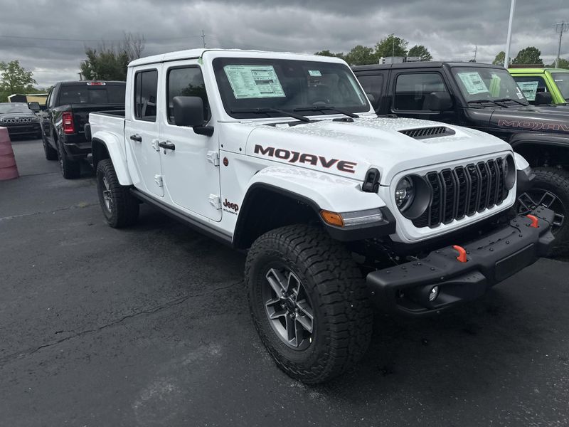 2025 Jeep Gladiator Mojave X 4x4Image 4