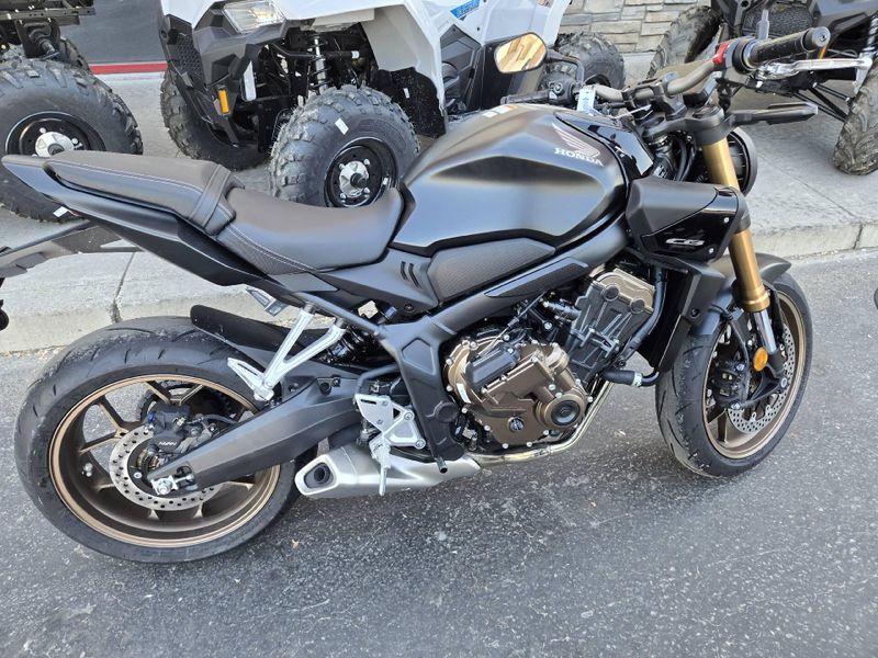 New 2026 Honda CB650R ECLUTCH 