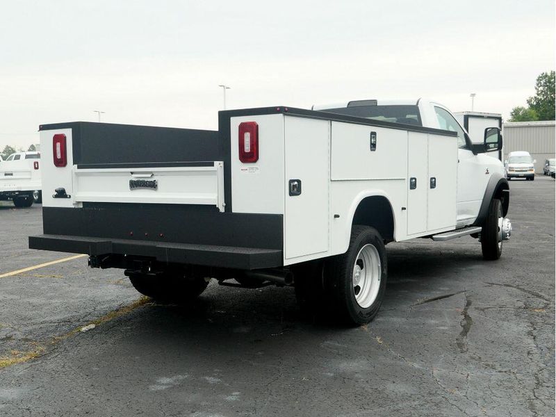 2023 RAM 5500 Tradesman Chassis Regular Cab 4x4 84