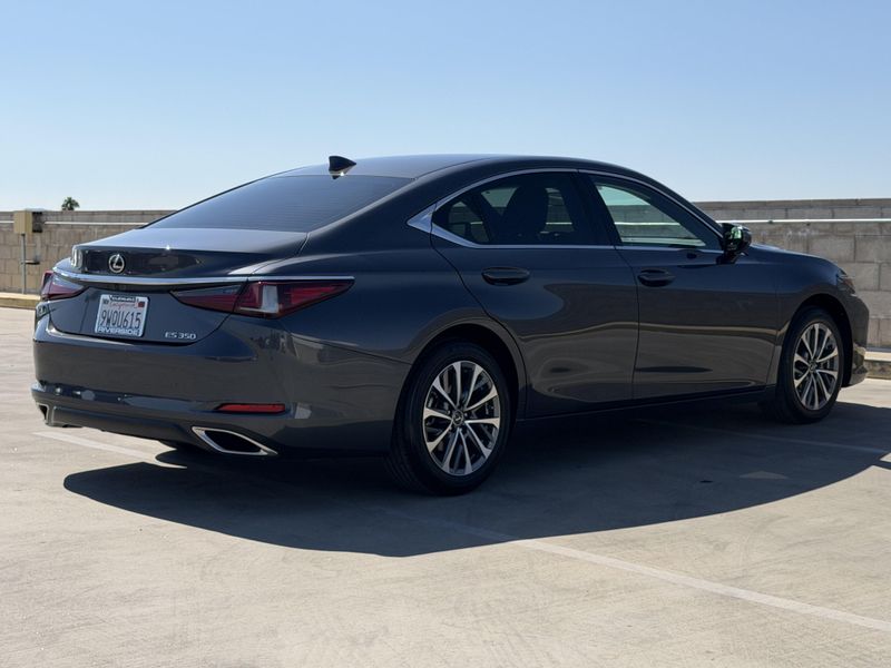 Used 2025 Lexus ES 350Image 10
