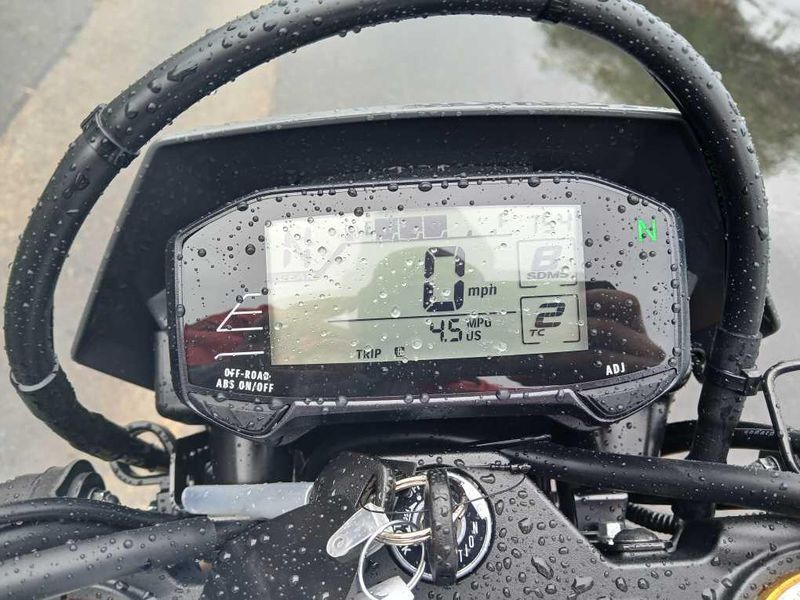 2025 Suzuki DRZ 4S BASE 