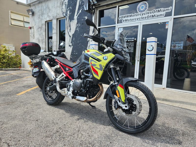 2024 BMW F900GS Image 9