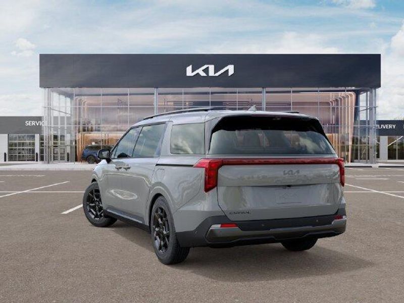 New 2027 Kia Carnival SXImage 5