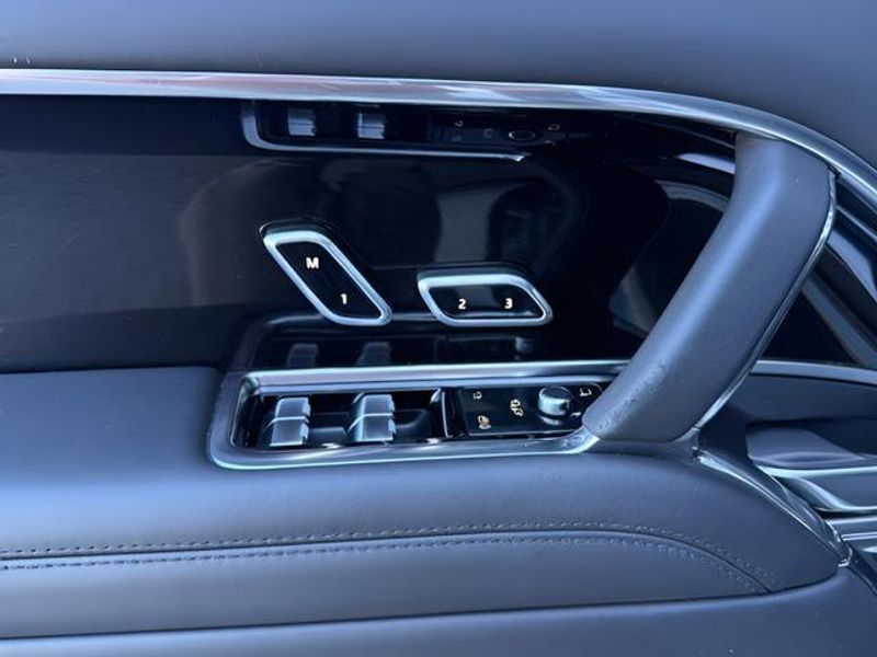 Used 2023 Land Rover Range Rover SE