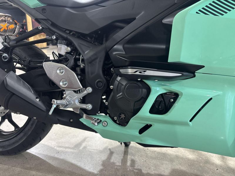 New 2026 Yamaha YZF-R3 ABS Image 18