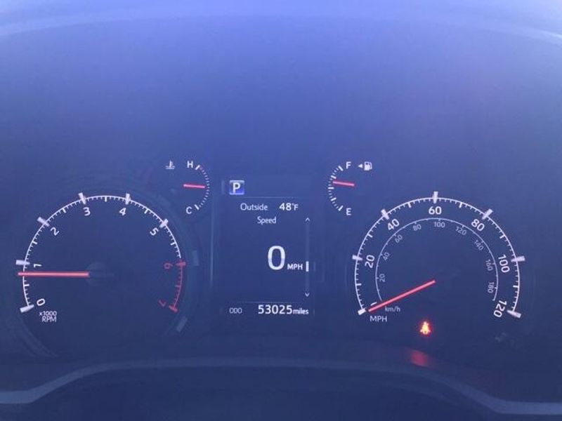 2021 Toyota 4Runner SR5 PremiumImage 10