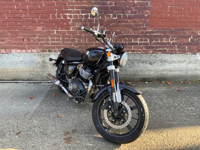 New 2024 Royal Enfield SUPER METEOR 650 