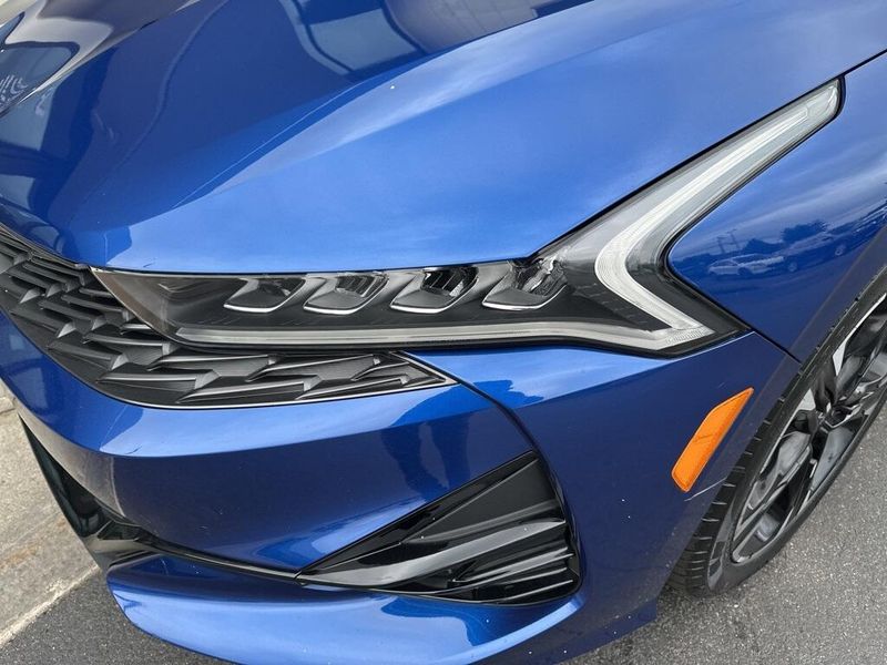 2022 Kia K5 GT-LineImage 10