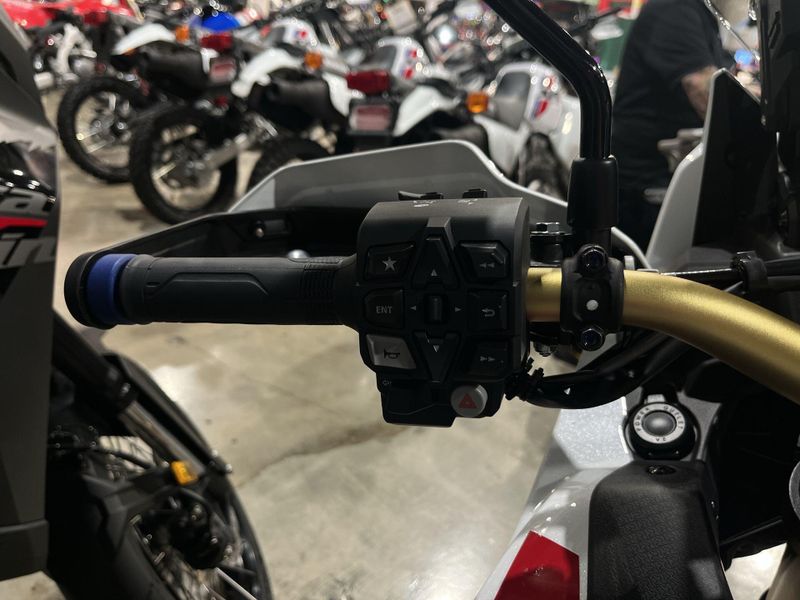 New 2025 Honda AFRICA TWIN ADV SP ES Image 10