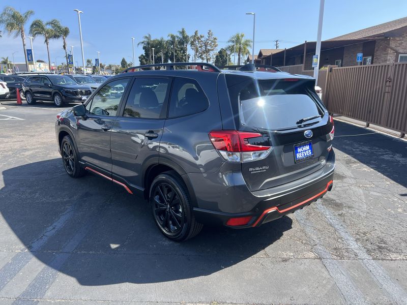 2024 Subaru Forester SportImage 2