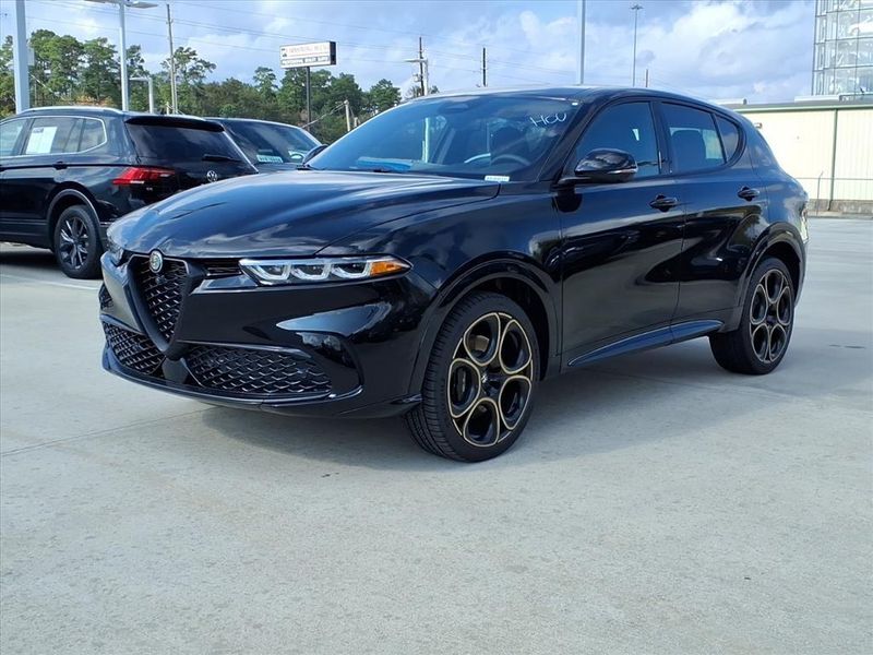 New 2025 Alfa Romeo Tonale IntensaImage 2