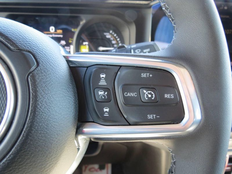 Used 2025 Jeep Wrangler 4xE Sahara 4x4 4dr SUVImage 11