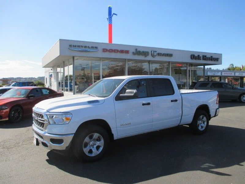 2024 RAM 1500 Big Horn Crew Cab 4x4 6