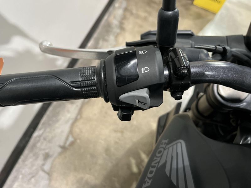 Used 2025 Honda CB300R ABS Image 16