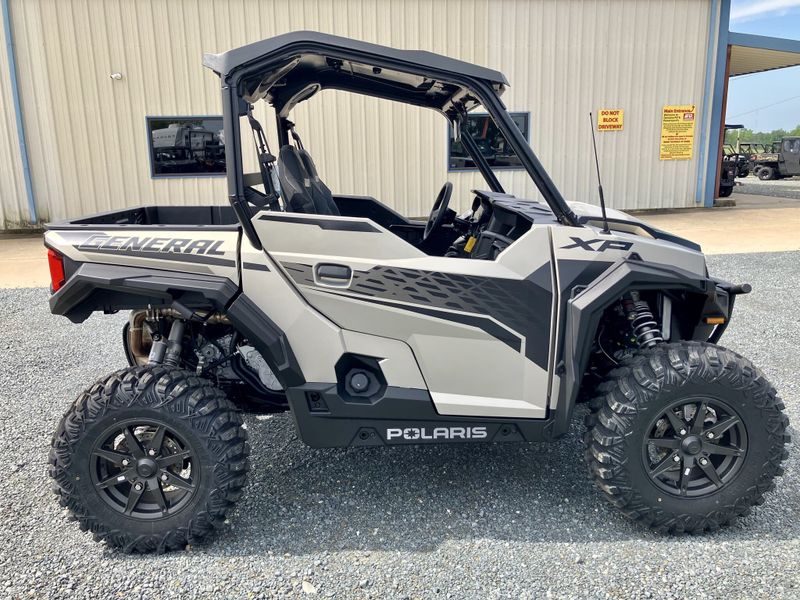 2024 Polaris GENERAL XP 1000 UltimateImage 20