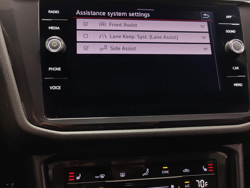 Used 2024 Volkswagen Tiguan SE AWD R-Line Black w/SunroofImage 10