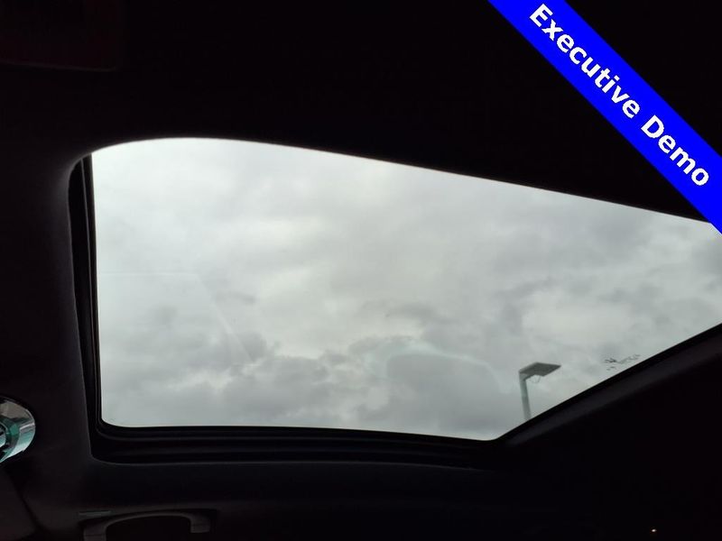 New 2025 Maserati Grecale ModenaImage 15