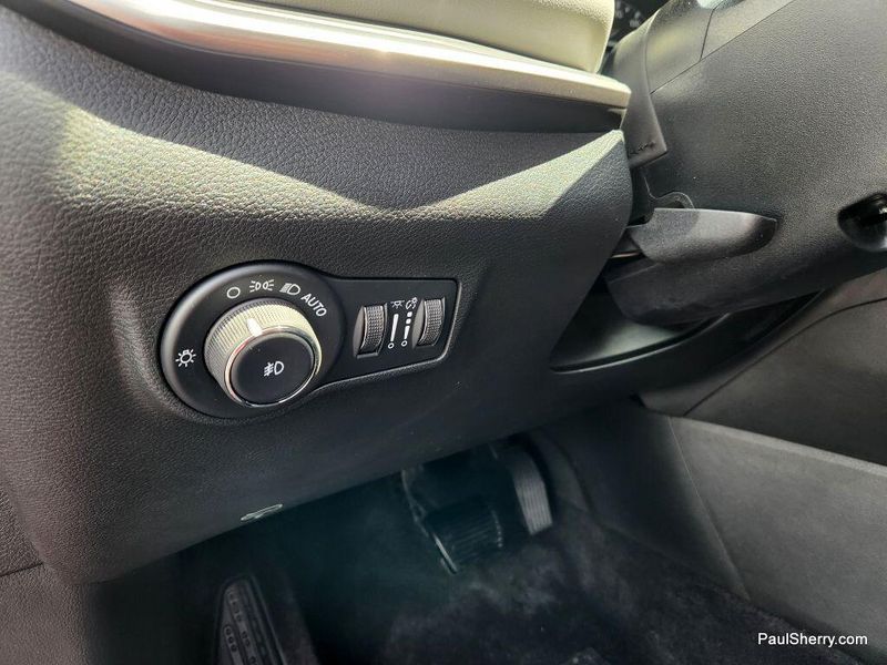 New 2025 Jeep Compass Limited 4x4Image 25