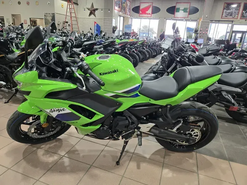 NEW 2026 KAWASAKI NINJA 650 ABS Image 4