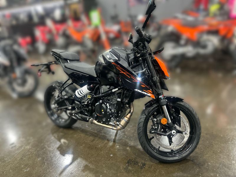 New 2026 KTM 250 DUKE Image 10