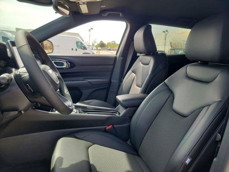 New 2026 Jeep Compass Latitude Altitude 4x4
