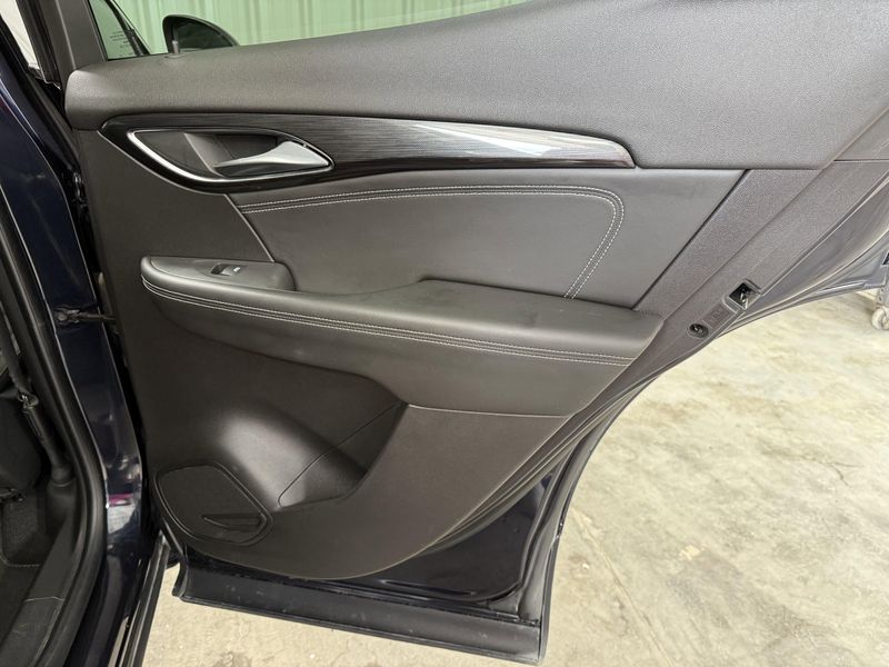Used 2021 Buick Envision EssenceImage 9