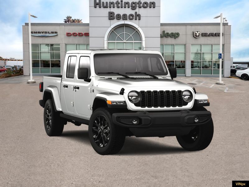 2025 Jeep Gladiator Nighthawk 4x4Image 16