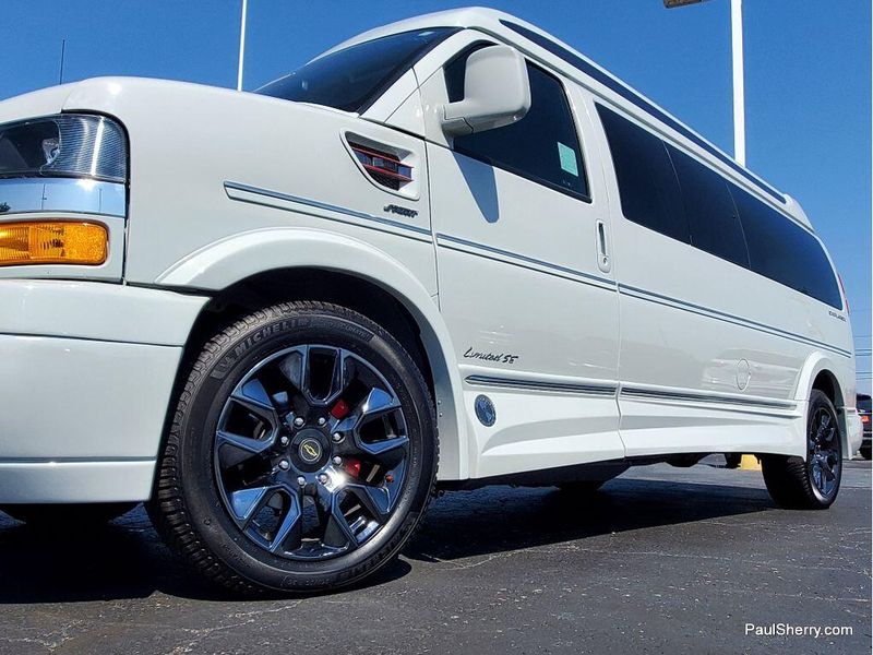 Used 2023 Chevrolet Express Cargo Image 11
