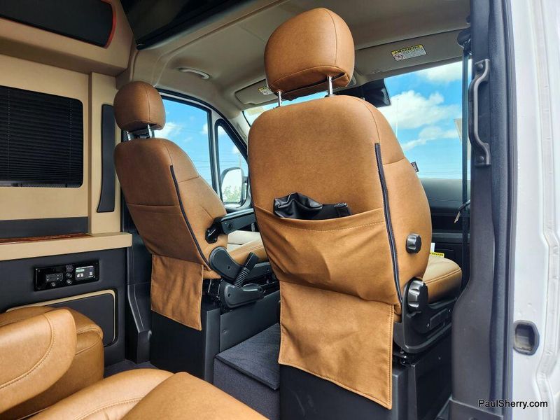 2024 RAM Promaster 3500 Slt+ Window Van High Roof 159