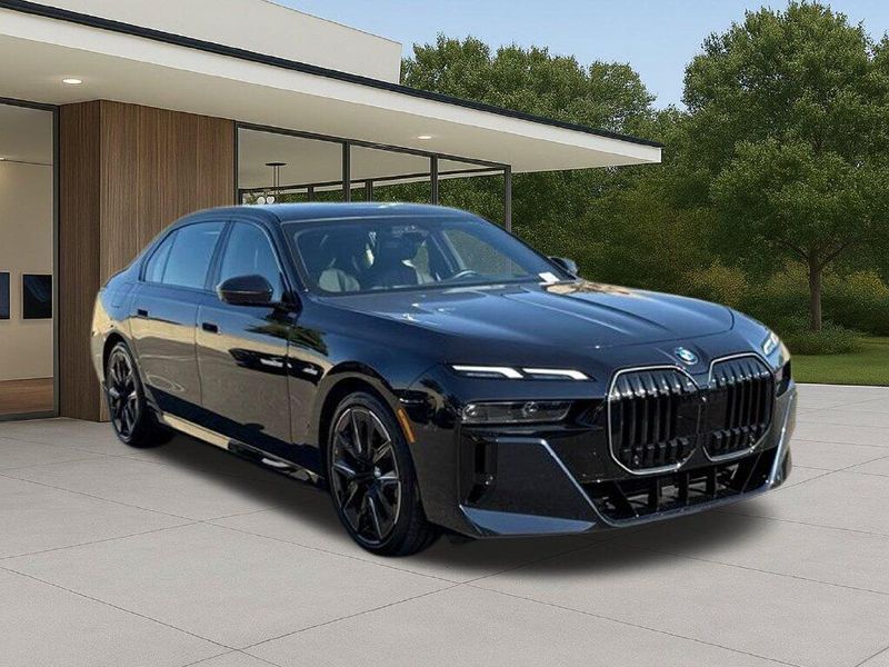 Used 2026 BMW 7 Series 740iImage 6