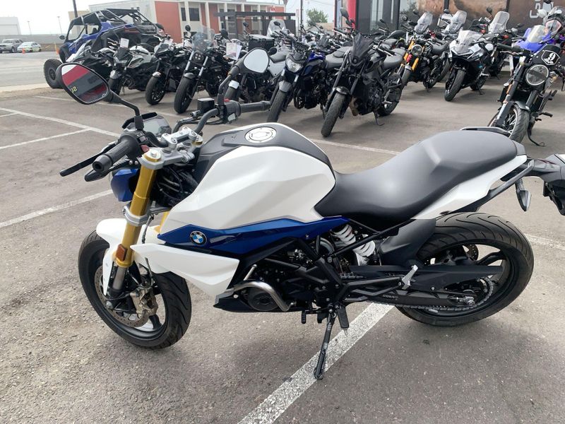 2021 BMW G 310 R Image 12