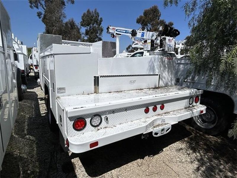 2024 RAM 5500 Tradesman Chassis Regular Cab 4x4 84