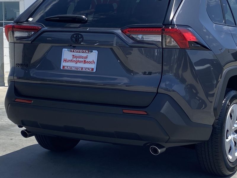 2025 Toyota RAV4 LEImage 4