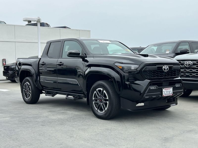 Used 2024 Toyota Tacoma TRD SportImage 2