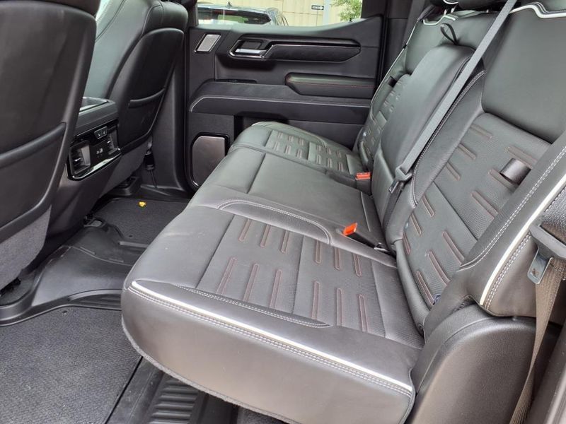 2024 GMC Sierra 1500 AT4XImage 16