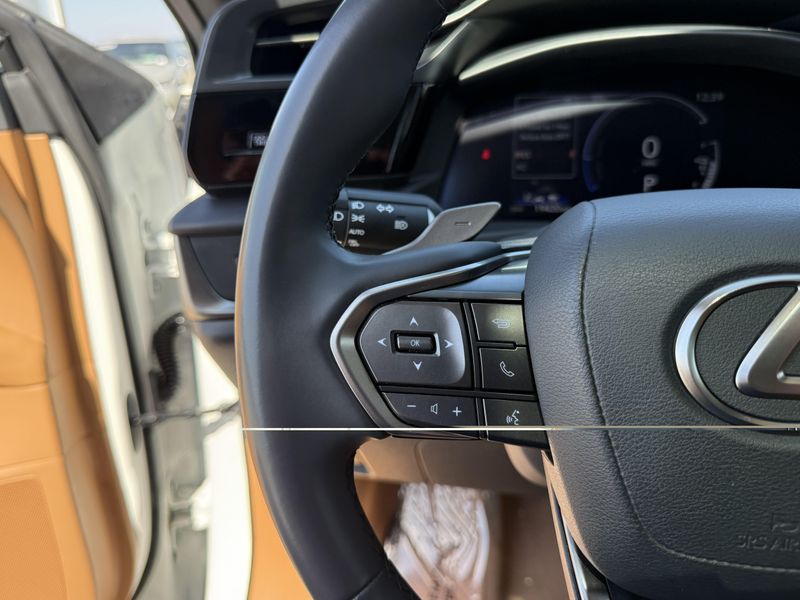 Used 2025 Lexus RZ 300e PremiumImage 24