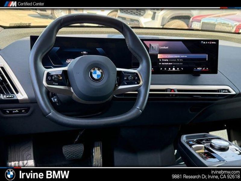 Used 2026 BMW iX xDrive60Image 31