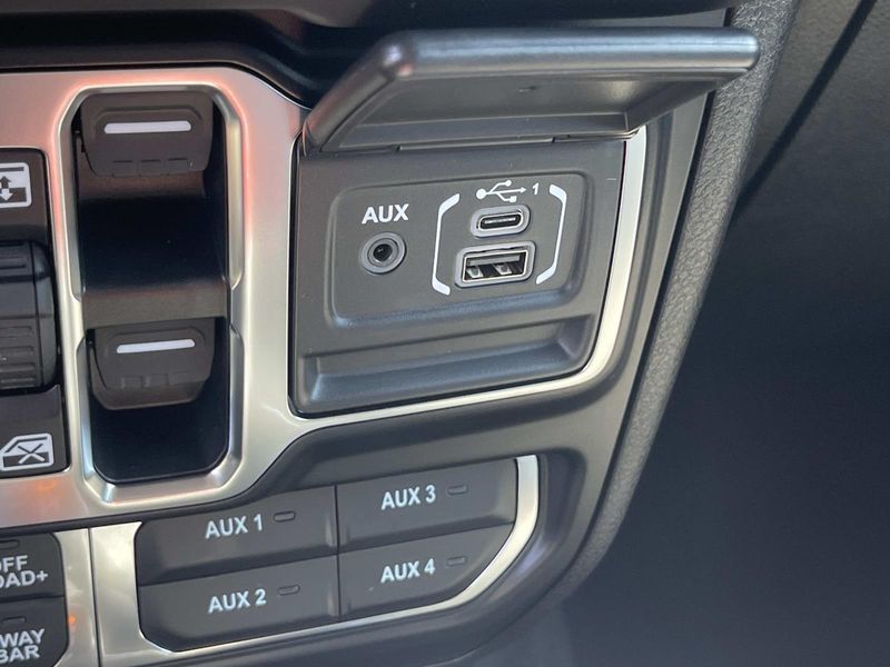 New 2026 Jeep Wrangler 4-door Rubicon